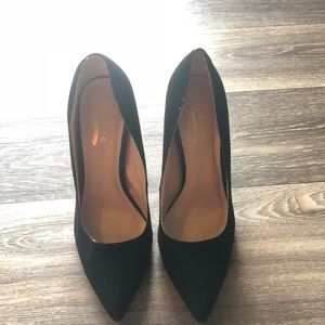 Black heels, glaze brand